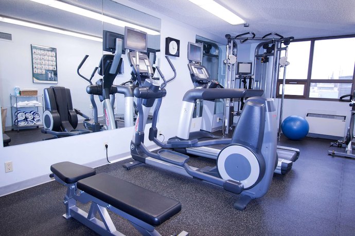 Imagen de los interiores del Hotel Ramada by Wyndham Northern Grand & Conference Centre. Foto 12