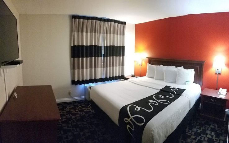 Imagen de la habitación del Hotel Ramada by Wyndham Oceanside. Foto 13