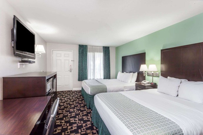 Imagen de la habitación del Hotel Ramada by Wyndham Oceanside. Foto 17