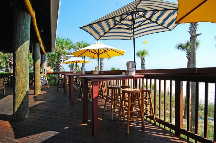 Imagen de los exteriores del Hotel Ramada by Wyndham Panama City Beach / Beachfront. Foto 9