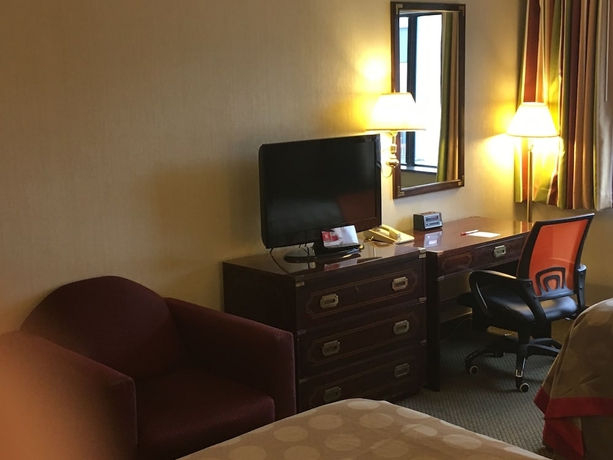 Imagen de la habitación del Hotel Ramada by Wyndham Portland Airport. Foto 12