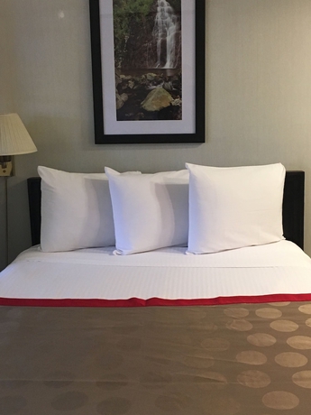 Imagen de la habitación del Hotel Ramada by Wyndham Portland Airport. Foto 17