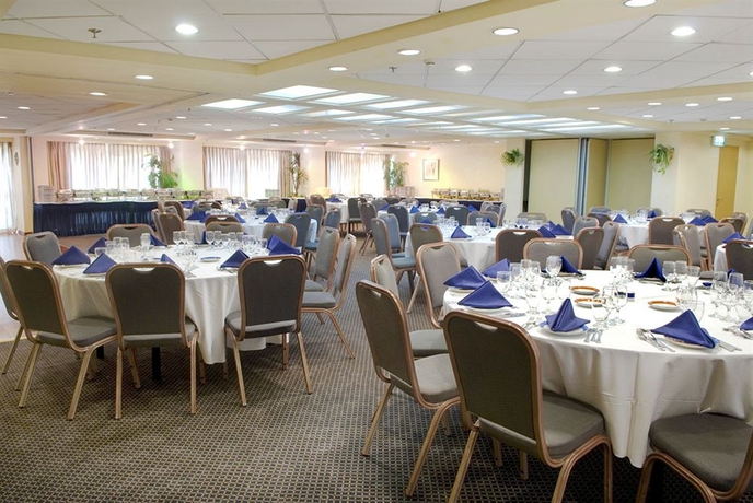 Imagen de los interiores del Hotel Ramada by Wyndham Ramat Gan. Foto 9