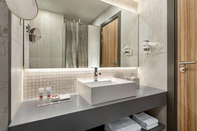 Imagen de la habitación del Hotel Ramada by Wyndham Ramnicu Valcea. Foto 7