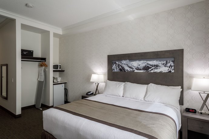 Imagen de la habitación del Hotel Ramada by Wyndham Revelstoke. Foto 5