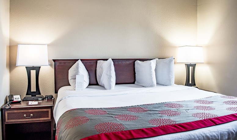 Imagen de la habitación del Hotel Ramada by Wyndham Sellersburg/Louisville North. Foto 2