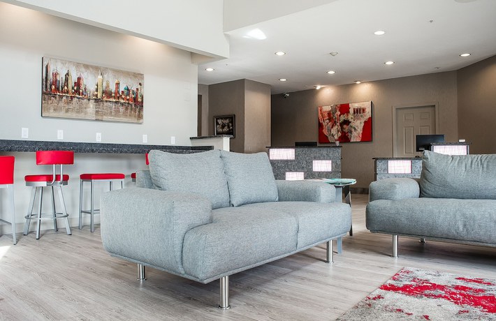 Imagen de los interiores del Hotel Ramada by Wyndham Sellersburg/Louisville North. Foto 16