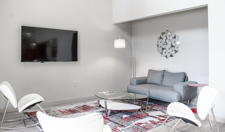 Imagen de los interiores del Hotel Ramada by Wyndham Sellersburg/Louisville North. Foto 18
