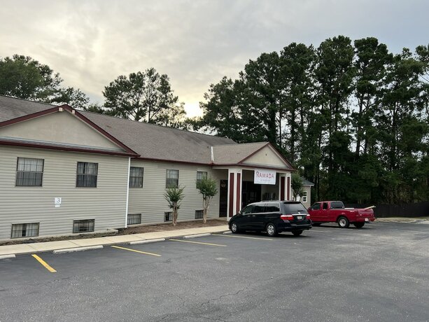 Imagen general del Hotel Ramada by Wyndham Studio Suites Dothan. Foto 3