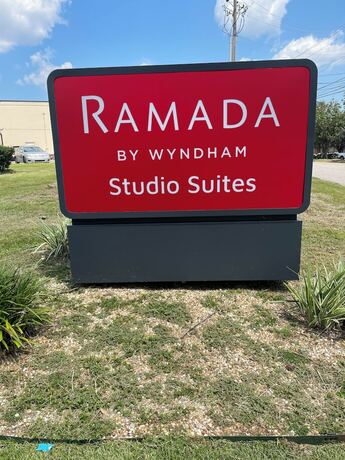 Imagen general del Hotel Ramada by Wyndham Studio Suites Dothan. Foto 7