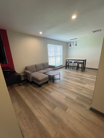 Imagen de la habitación del Hotel Ramada by Wyndham Studio Suites Dothan. Foto 14