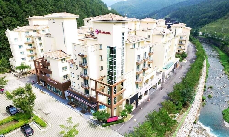Imagen general del Hotel Ramada by Wyndham Taebaek. Foto 1