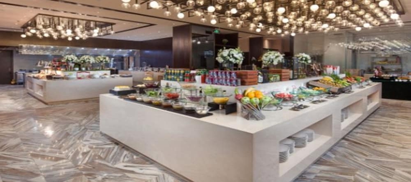 Imagen del bar/restaurante del Hotel Ramada by Wyndham Taizhou. Foto 5