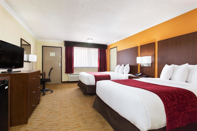 Imagen de la habitación del Hotel Ramada by Wyndham Tampa Westshore Airport South. Foto 5