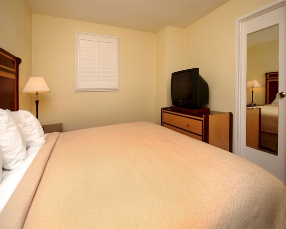 Imagen de la habitación del Hotel Ramada by Wyndham Tempe Near ASU. Foto 3