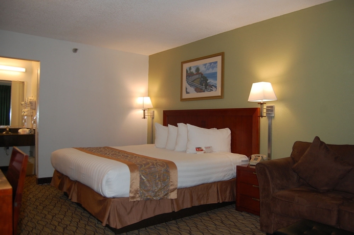 Imagen de la habitación del Hotel Ramada by Wyndham Temple Terrace/Tampa North. Foto 3