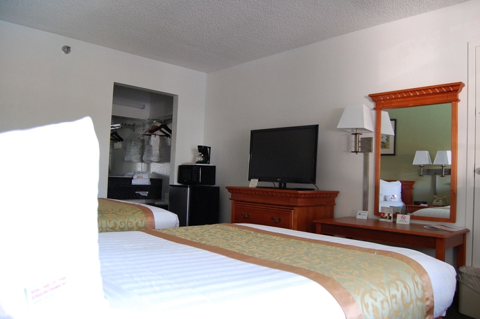 Imagen de la habitación del Hotel Ramada by Wyndham Temple Terrace/Tampa North. Foto 4
