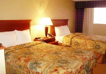 Imagen de la habitación del Hotel Ramada by Wyndham Tulsa Broken Arrow. Foto 2