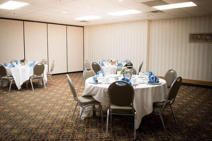 Imagen del bar/restaurante del Hotel Ramada by Wyndham Uniontown. Foto 4