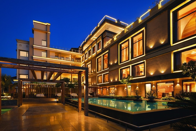 Imagen general del Hotel Ramada by Wyndham Varanasi Katesar. Foto 1