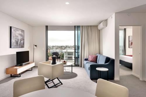 Imagen de la habitación del Hotel Ramada by Wyndham VetroBlu Scarborough Beach. Foto 7