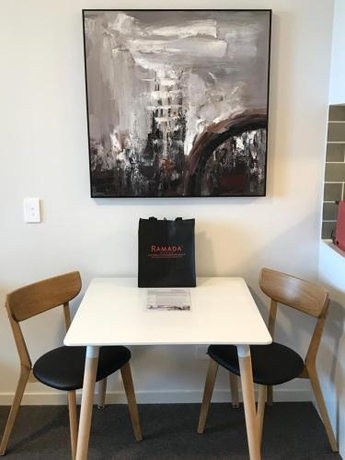 Imagen general del Hotel Ramada by Wyndham VetroBlu Scarborough Beach. Foto 2