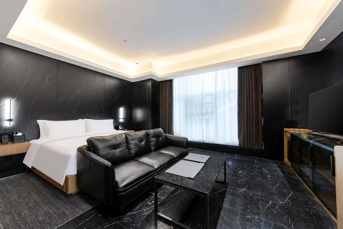 Imagen de la habitación del Hotel Ramada by Wyndham Wuhan Hankou. Foto 10
