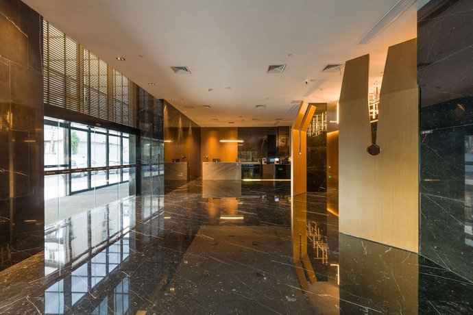 Imagen de los interiores del Hotel Ramada by Wyndham Wuhan Hankou. Foto 15