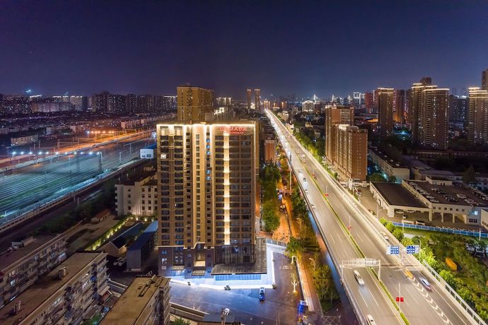 Imagen general del Hotel Ramada by Wyndham Wuhan Hankou. Foto 4