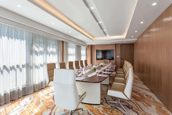 Imagen de los interiores del Hotel Ramada by Wyndham Wuhan Qingshan. Foto 15