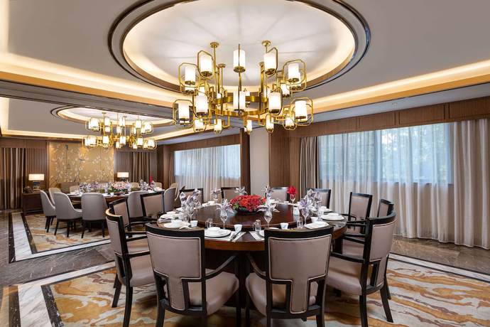 Imagen del bar/restaurante del Hotel Ramada by Wyndham Wuhan Qingshan. Foto 8