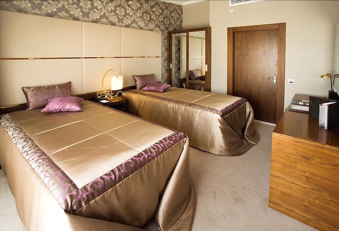 Imagen de la habitación del Hotel Ramada by Wyndham Yalova. Foto 13