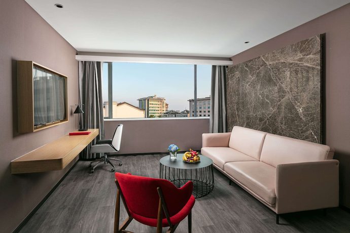 Imagen de la habitación del Hotel Ramada by Wyndham Yangzhou Slender West Lake. Foto 8