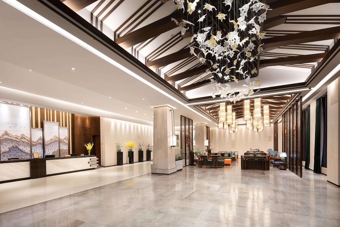 Imagen general del Hotel Ramada by Wyndham Yingshan Jiulongwan Resort. Foto 1