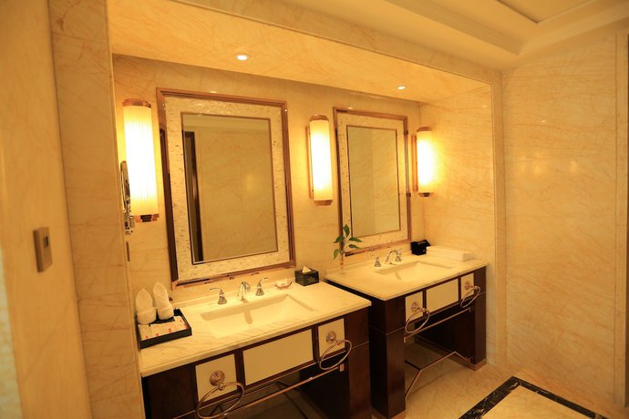 Imagen de la habitación del Hotel Ramada by Wyndham Yiyang Taojiang. Foto 8