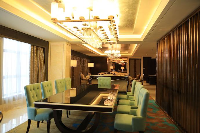 Imagen de la habitación del Hotel Ramada by Wyndham Yiyang Taojiang. Foto 13