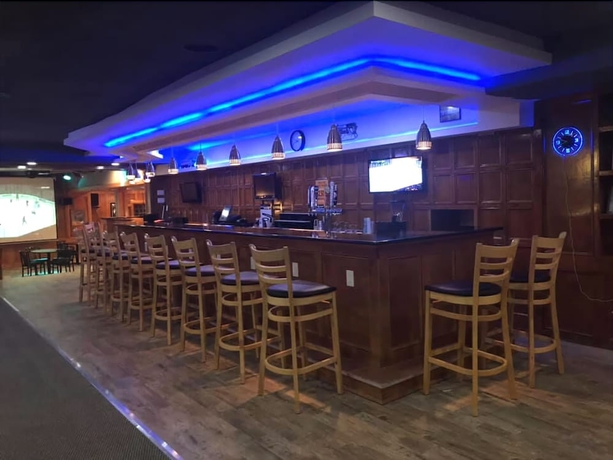 Imagen del bar/restaurante del Hotel Ramadaby Wyndham Pittsburgh-New Stanton. Foto 4