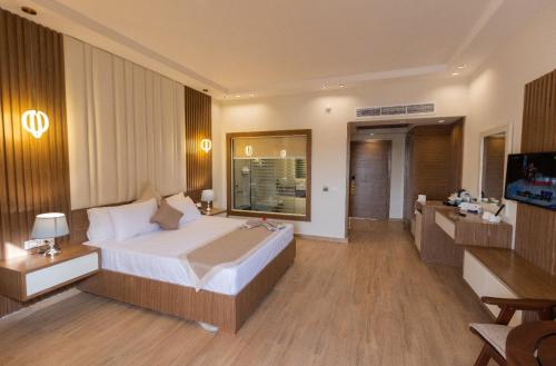 Imagen de la habitación del Hotel Ramage Resort And Spa. Foto 18