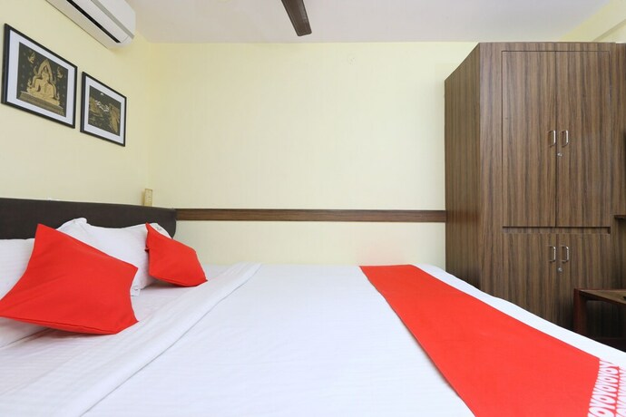 Imagen de la habitación del Hotel Ramakrishna. Foto 25