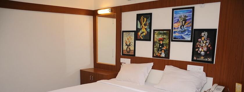 Imagen de la habitación del Hotel Ramakrishna. Foto 36