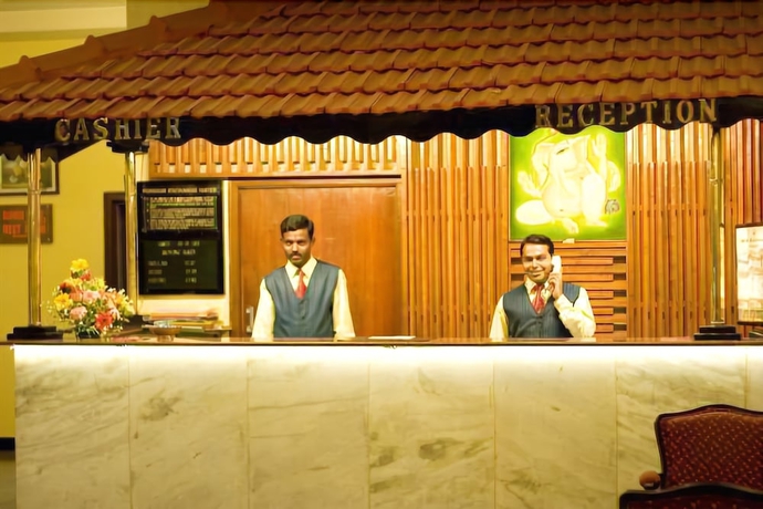 Imagen de los interiores del Hotel Ramanashree California Resort. Foto 12