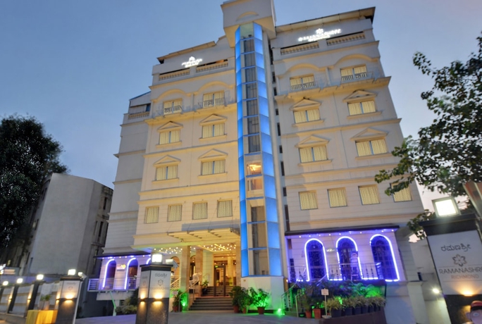 Imagen general del Hotel Ramanashree Richmond Circle Bangalore. Foto 1