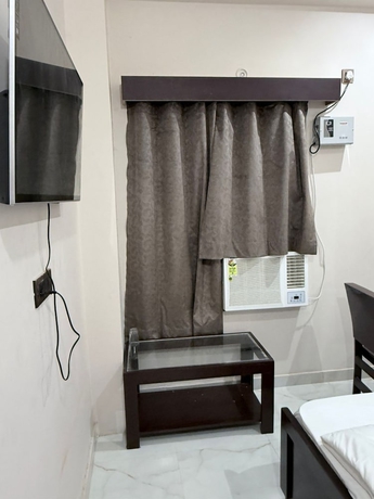 Imagen de la habitación del Hotel Ramarsh Palace. Foto 10