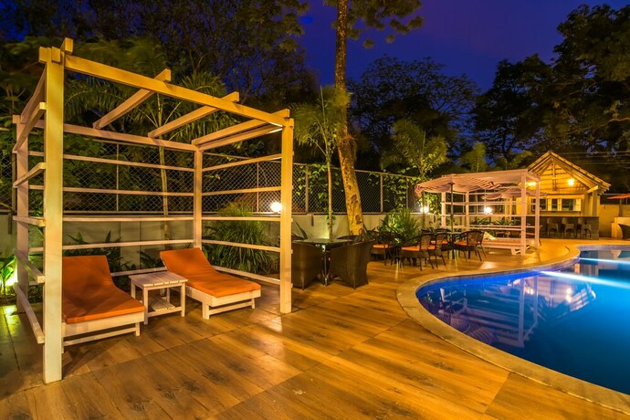 Imagen de la piscina del Hotel Ramatan Resort. Foto 31