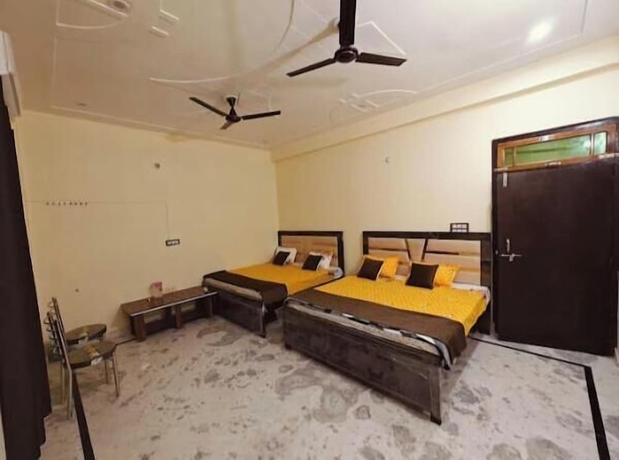 Imagen de la habitación del Hotel Ramaya INN Ayodhya. Foto 7