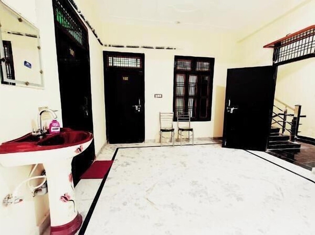Imagen de la habitación del Hotel Ramaya INN Ayodhya. Foto 14