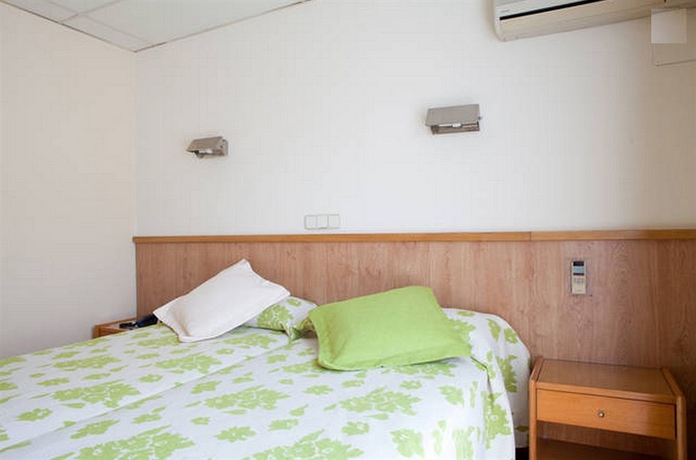 Imagen de la habitación del Hotel Rambla, Alicante. Foto 6