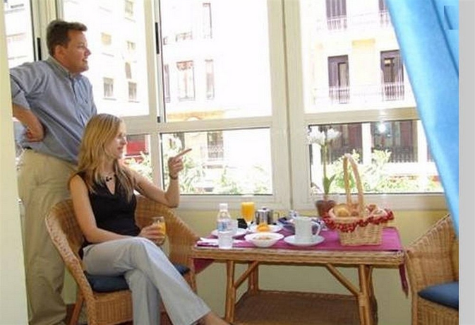 Imagen del bar/restaurante del Hotel Rambla, Alicante. Foto 5