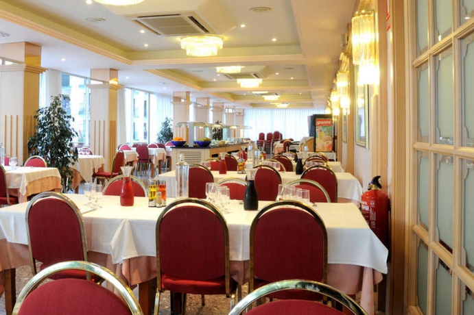 Imagen del bar/restaurante del Hotel Ramblamar. Foto 5