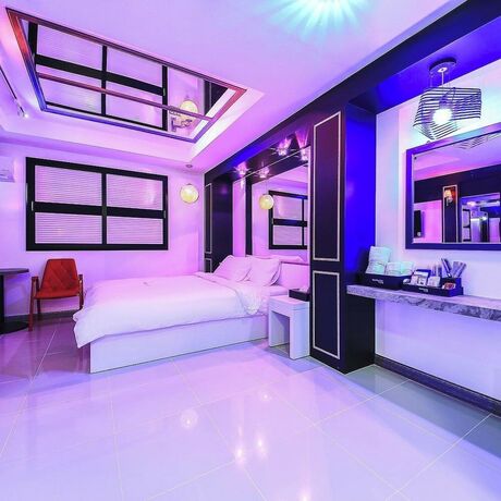 Imagen de la habitación del Hotel Rambo Drive in. Foto 9